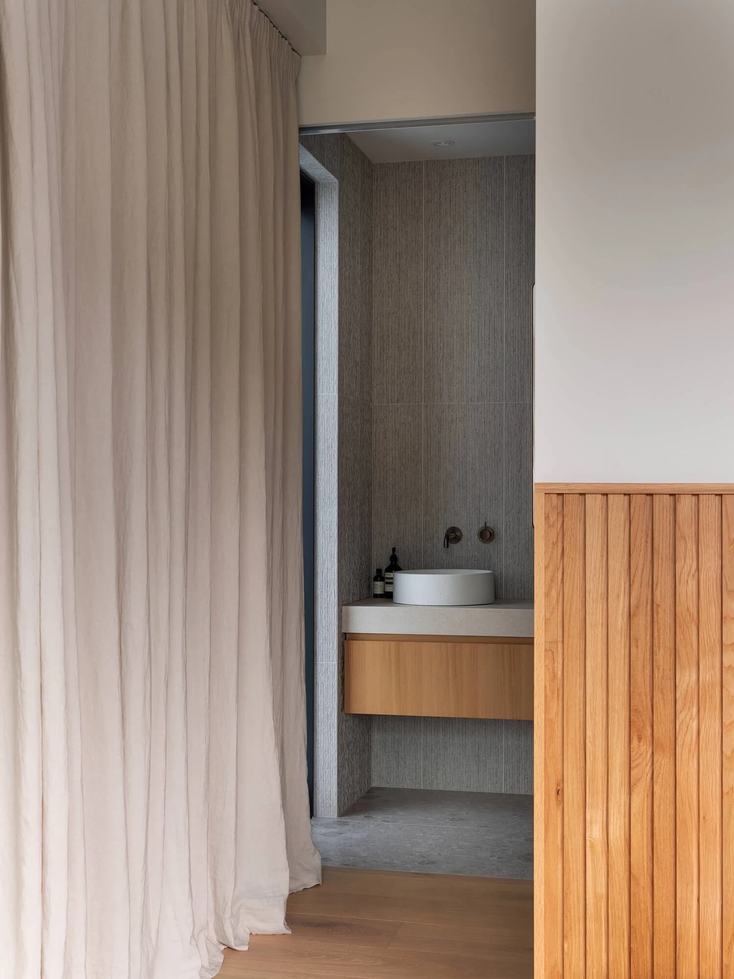 The 60 x 6 House - Image 21