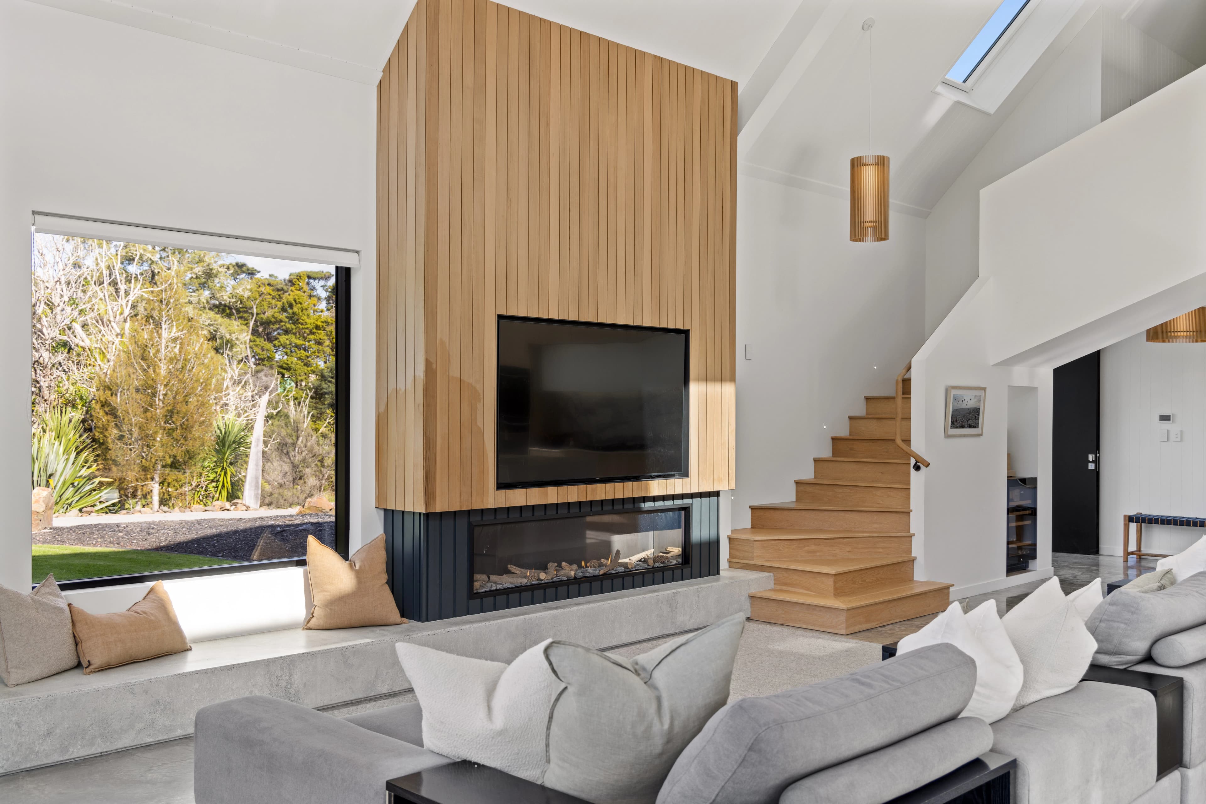 The Barn House - Image 4