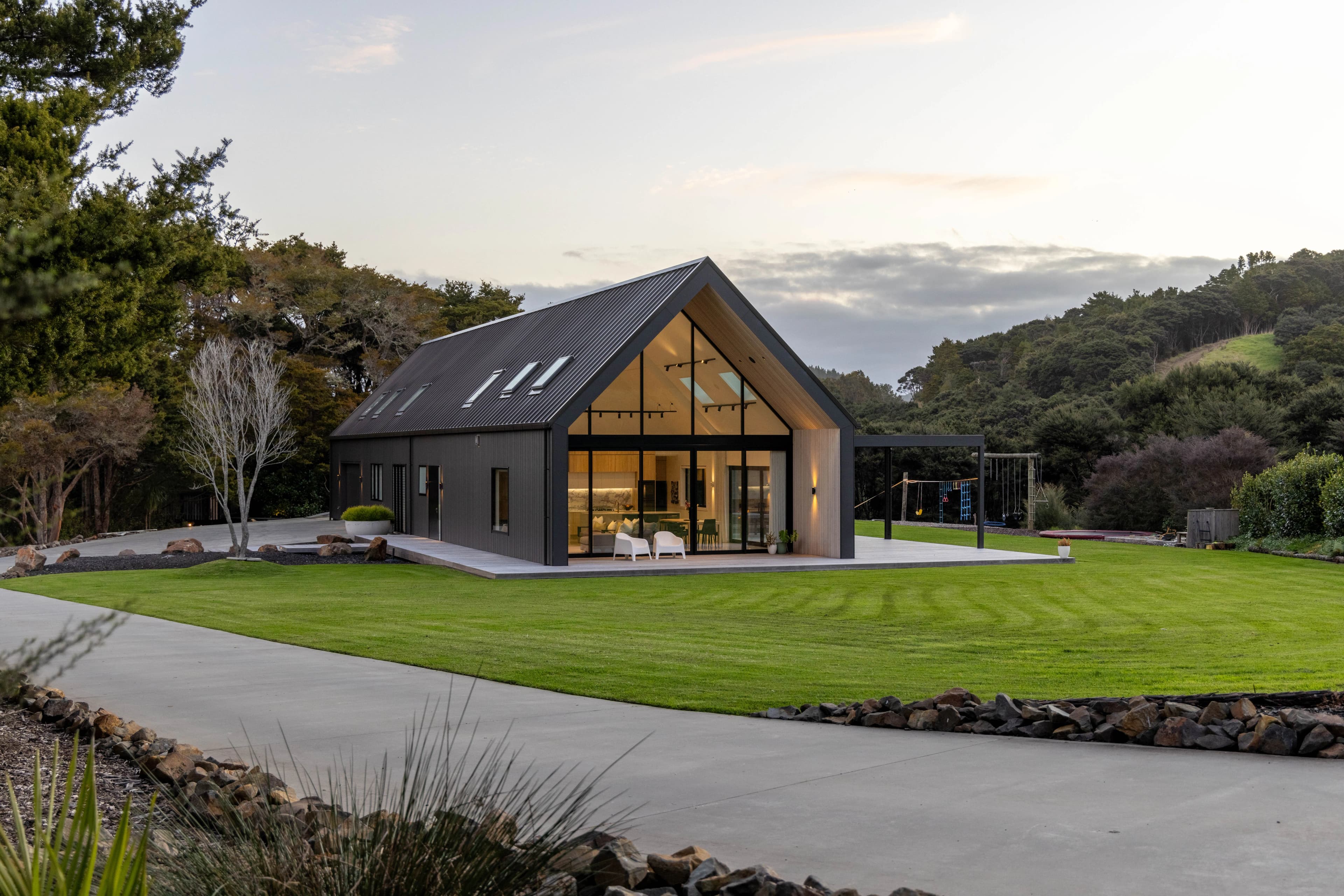 The Barn House - Image 75