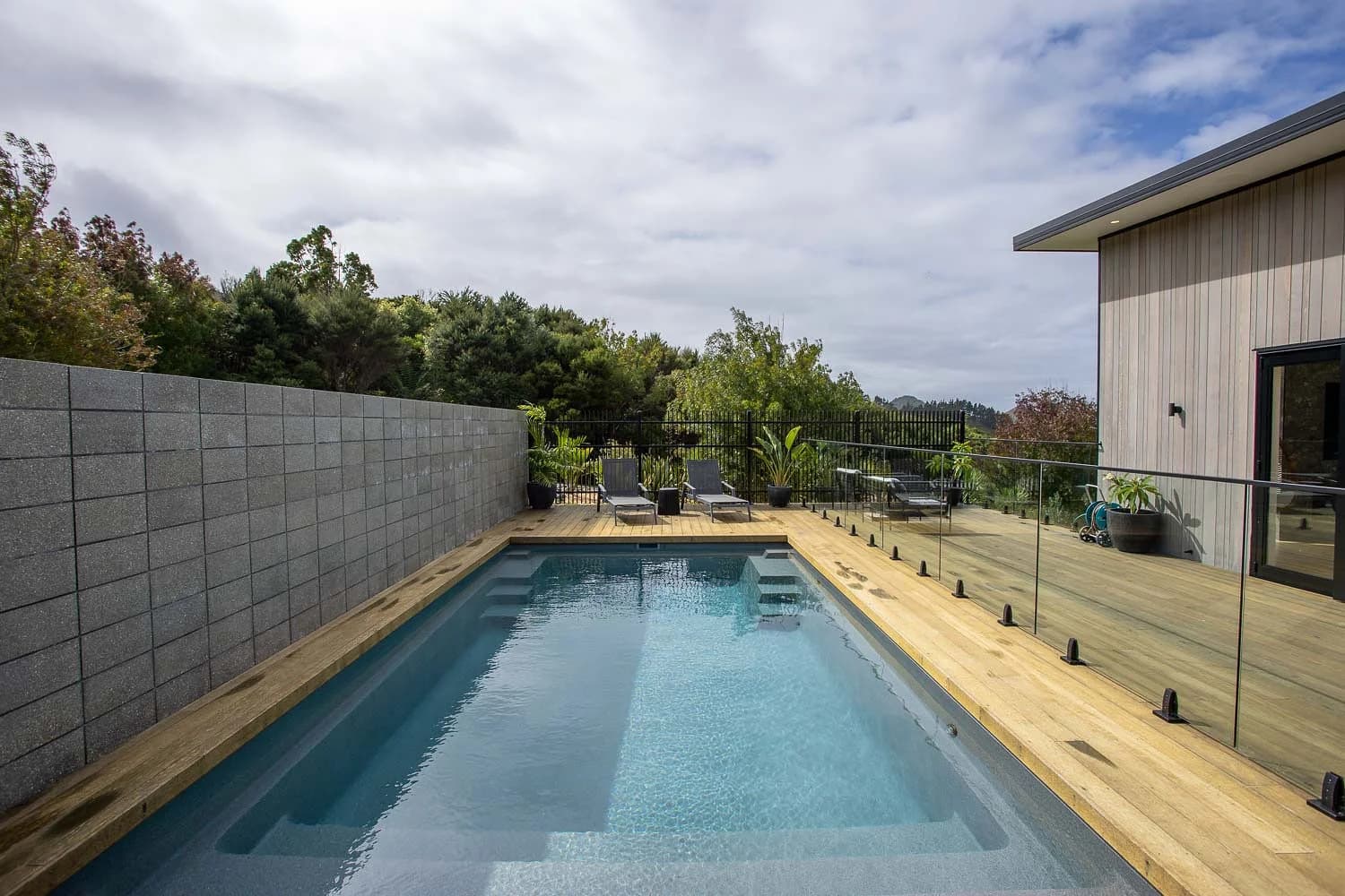 The Hilltop House - Image 4