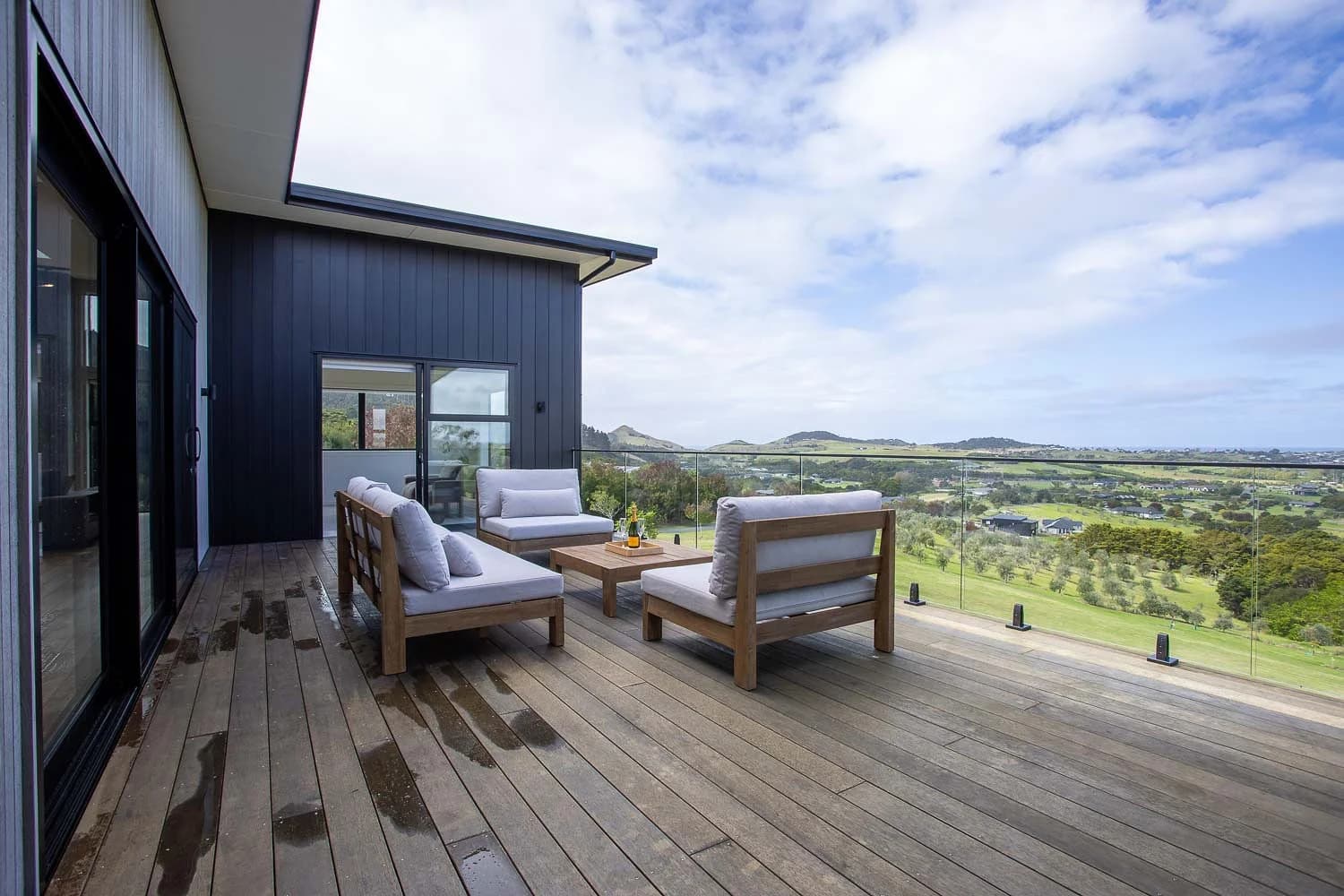 The Hilltop House - Image 17