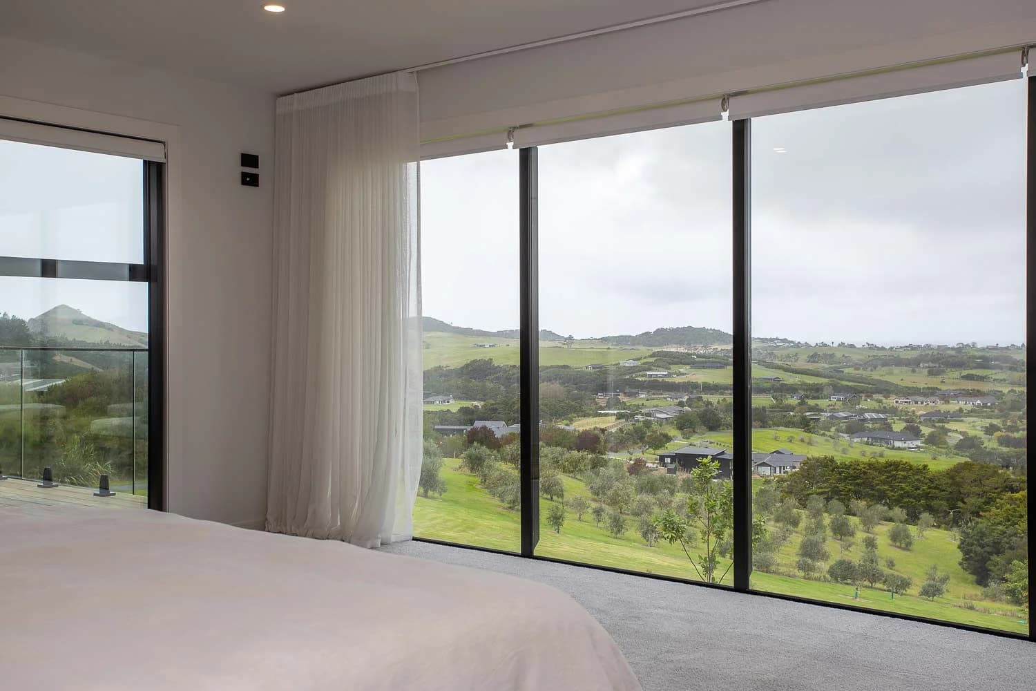 The Hilltop House - Image 43