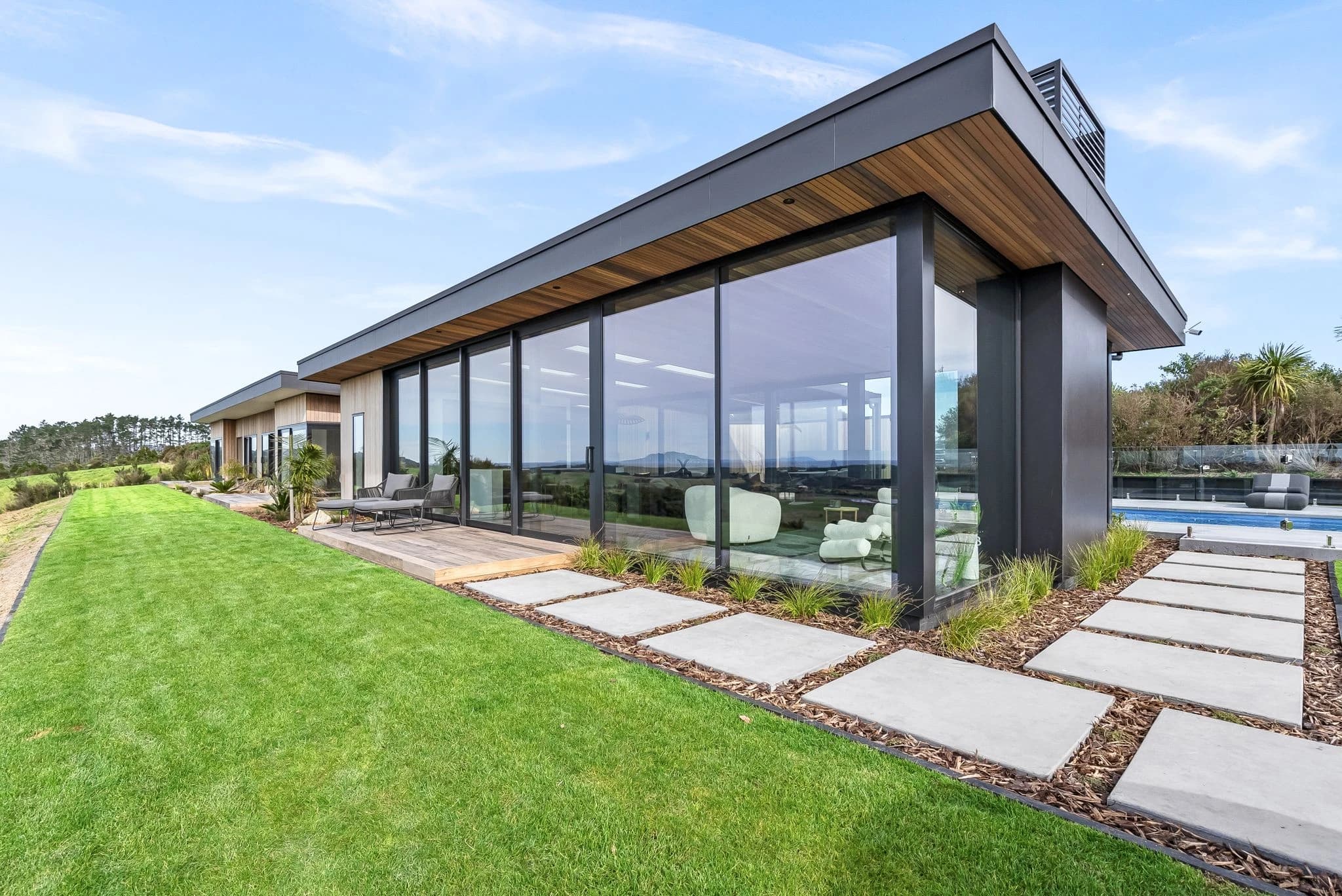 The Ocean View House - Image 25