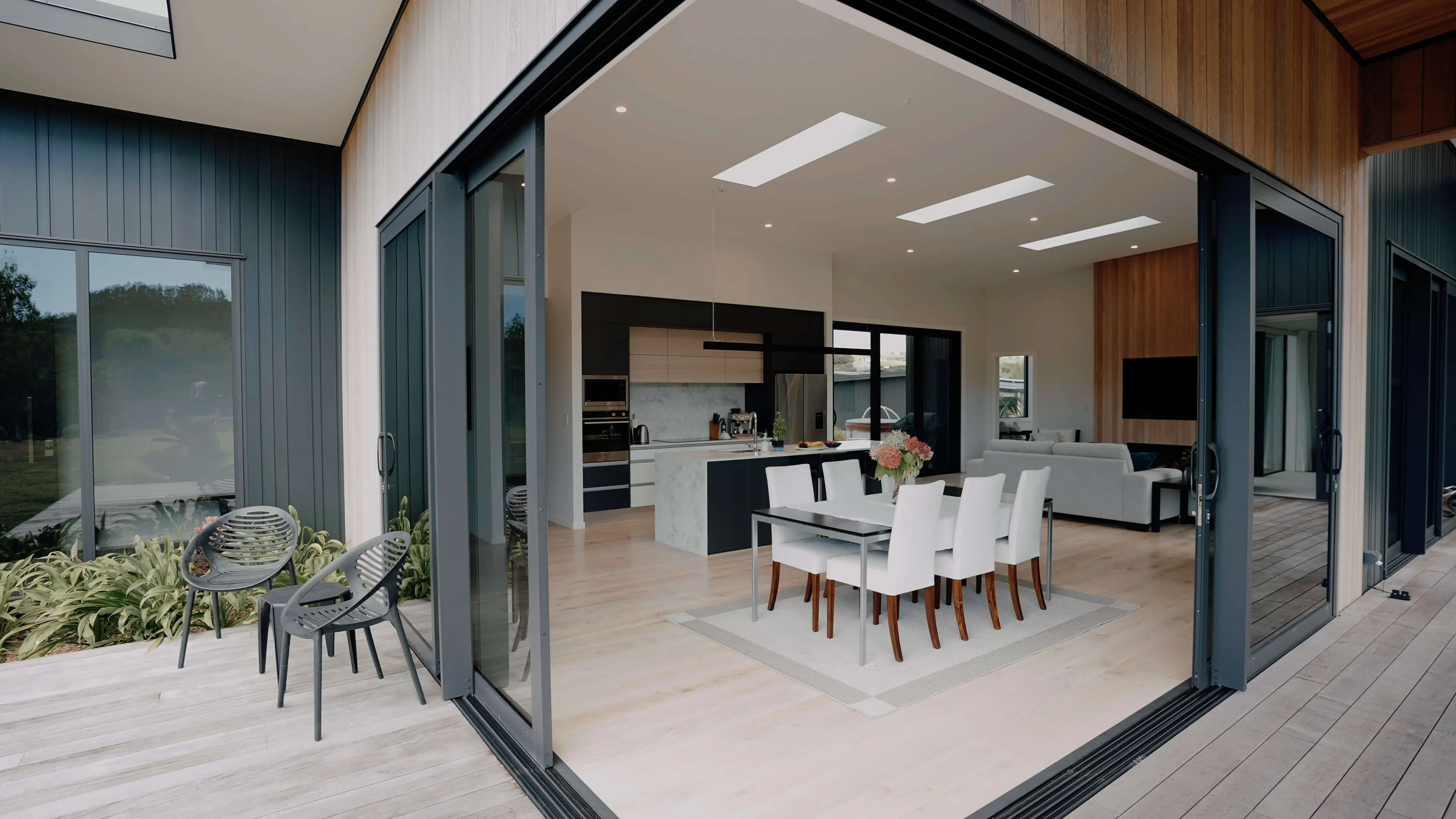 The Gate House - Image 8