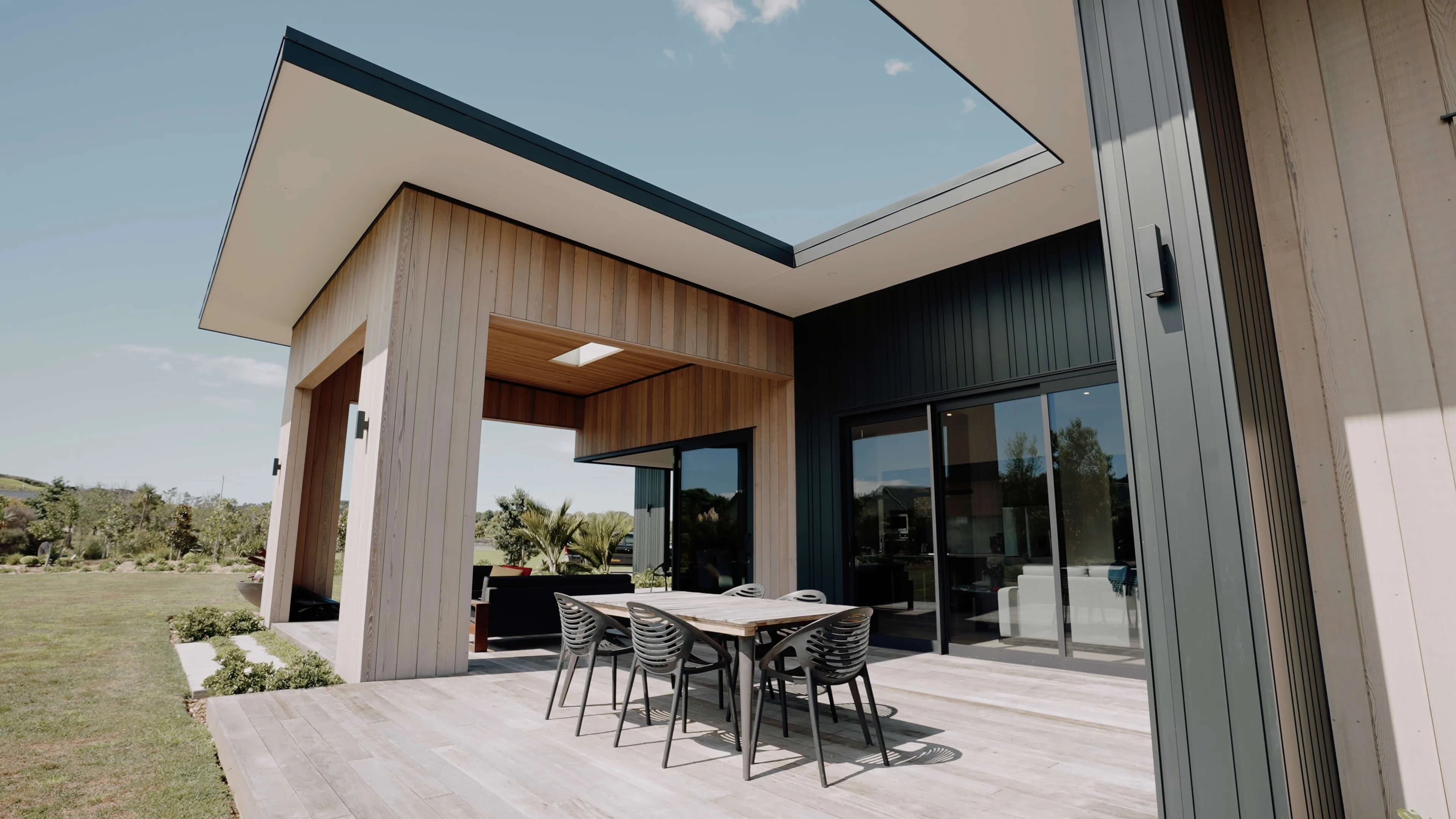 The Gate House - Image 11